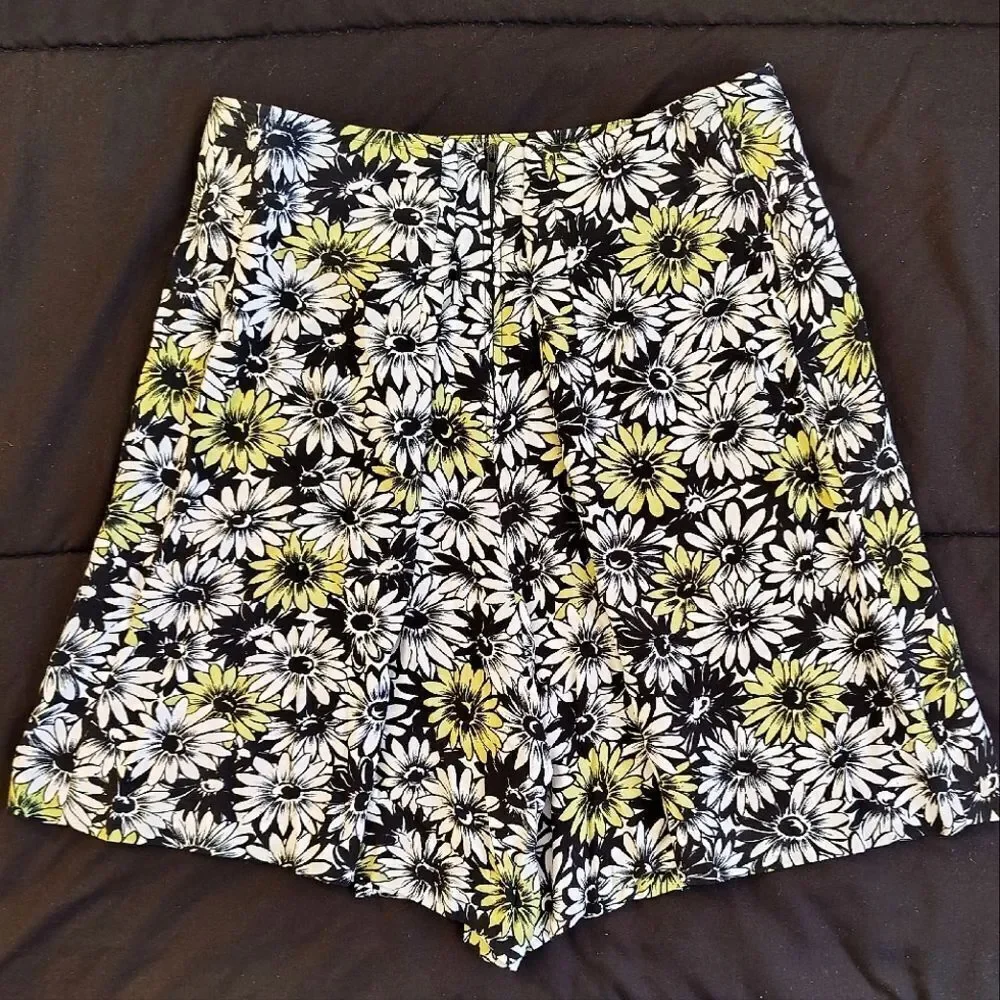 VTG 80s Floral Wrap Skort High Waist‎ Yellow Black White Rayon SZ 14 *Medium